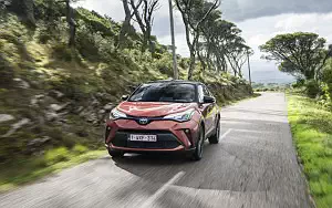   Toyota C-HR Hybrid (Orange) - 2019