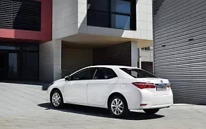   Toyota Corolla - 2013
