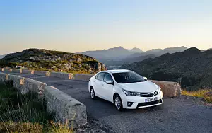   Toyota Corolla - 2013