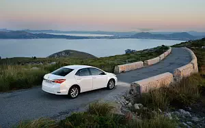   Toyota Corolla - 2013