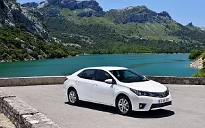   Toyota Corolla - 2013