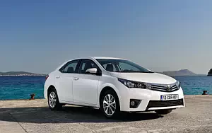   Toyota Corolla - 2013