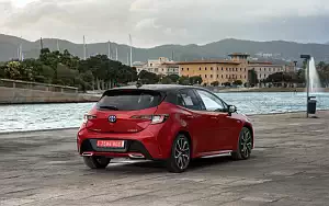   Toyota Corolla Hatchback Hybrid 2.0L - 2019