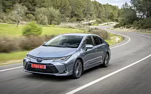   Toyota Corolla Sedan Hybrid - 2019