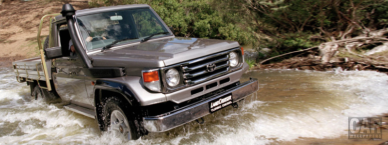   Toyota Land Cruiser 70 - 1984 - Car wallpapers