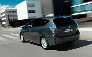   Toyota Prius+ - 2012