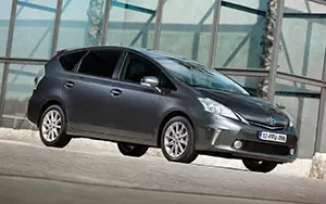   Toyota Prius+ - 2012