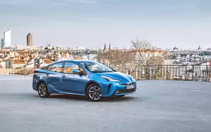   Toyota Prius - 2019