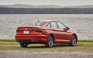   Volkswagen Jetta R-Line US-spec - 2018