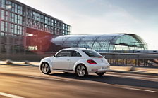   Volkswagen Beetle - 2011