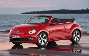   Volkswagen Beetle Cabriolet - 2013