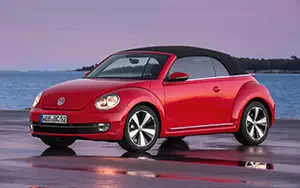   Volkswagen Beetle Cabriolet - 2013