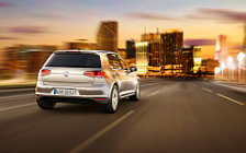   Volkswagen Golf 5door - 2012