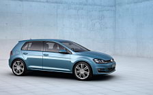   Volkswagen Golf 5door - 2012