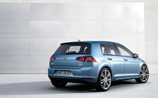   Volkswagen Golf 5door - 2012