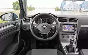   Volkswagen Golf TDI BlueMotion 5door - 2013