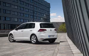   Volkswagen Golf TSI BlueMotion 5door - 2015