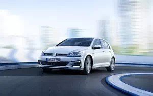   Volkswagen Golf GTE - 2017