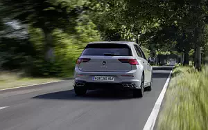   Volkswagen Golf eTSI R-Line - 2020