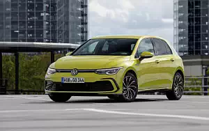   Volkswagen Golf eTSI R-Line - 2020