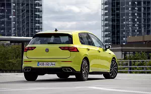   Volkswagen Golf eTSI R-Line - 2020