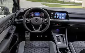   Volkswagen Golf eTSI R-Line - 2020