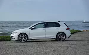   Volkswagen Golf Style (WOB-GO826) - 2020