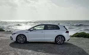   Volkswagen Golf Style (WOB-GO826) - 2020