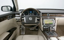   Volkswagen Phaeton - 2008