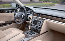   Volkswagen Phaeton V8 long wheelbase - 2010