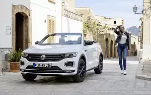   Volkswagen T-Roc Cabriolet R-Line (Pure White) - 2020