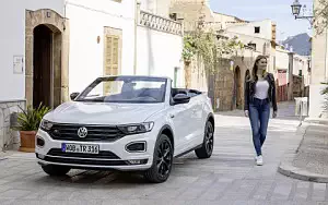   Volkswagen T-Roc Cabriolet R-Line (Pure White) - 2020