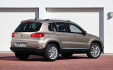   Volkswagen Tiguan Equipment Sport Style - 2011