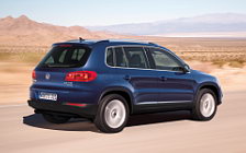   Volkswagen Tiguan Equipment Track Style - 2011