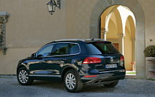   Volkswagen Touareg Hybrid - 2010