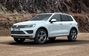   Volkswagen Touareg R-Line - 2014