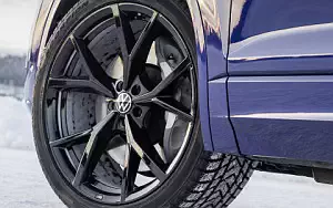   Volkswagen Touareg R - 2020