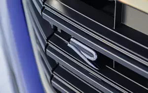   Volkswagen Touareg R - 2020