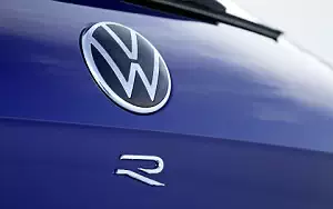   Volkswagen Touareg R - 2020