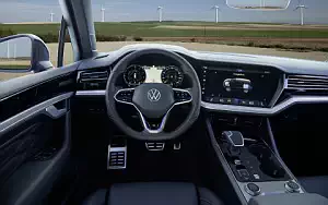   Volkswagen Touareg R - 2020