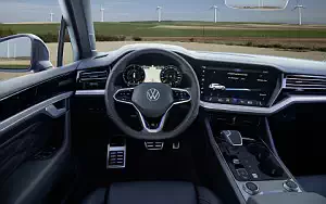   Volkswagen Touareg R - 2020