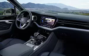   Volkswagen Touareg R - 2020