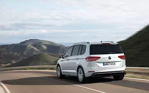   Volkswagen Touran R-Line - 2015