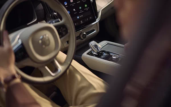 ���� ���������� Volvo S90 T8 Recharge China-spec - 2025