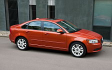   Volvo S40 - 2011