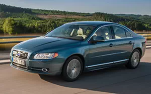   Volvo S80 - 2013