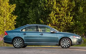   Volvo S80 - 2013