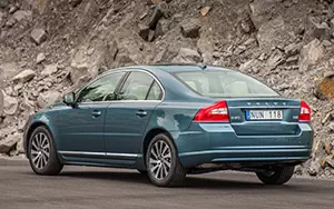   Volvo S80 - 2013