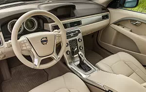   Volvo S80 - 2013