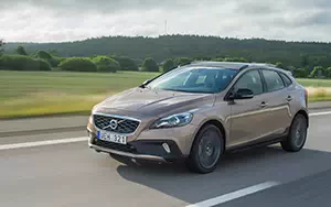   Volvo V40 Cross Country - 2014